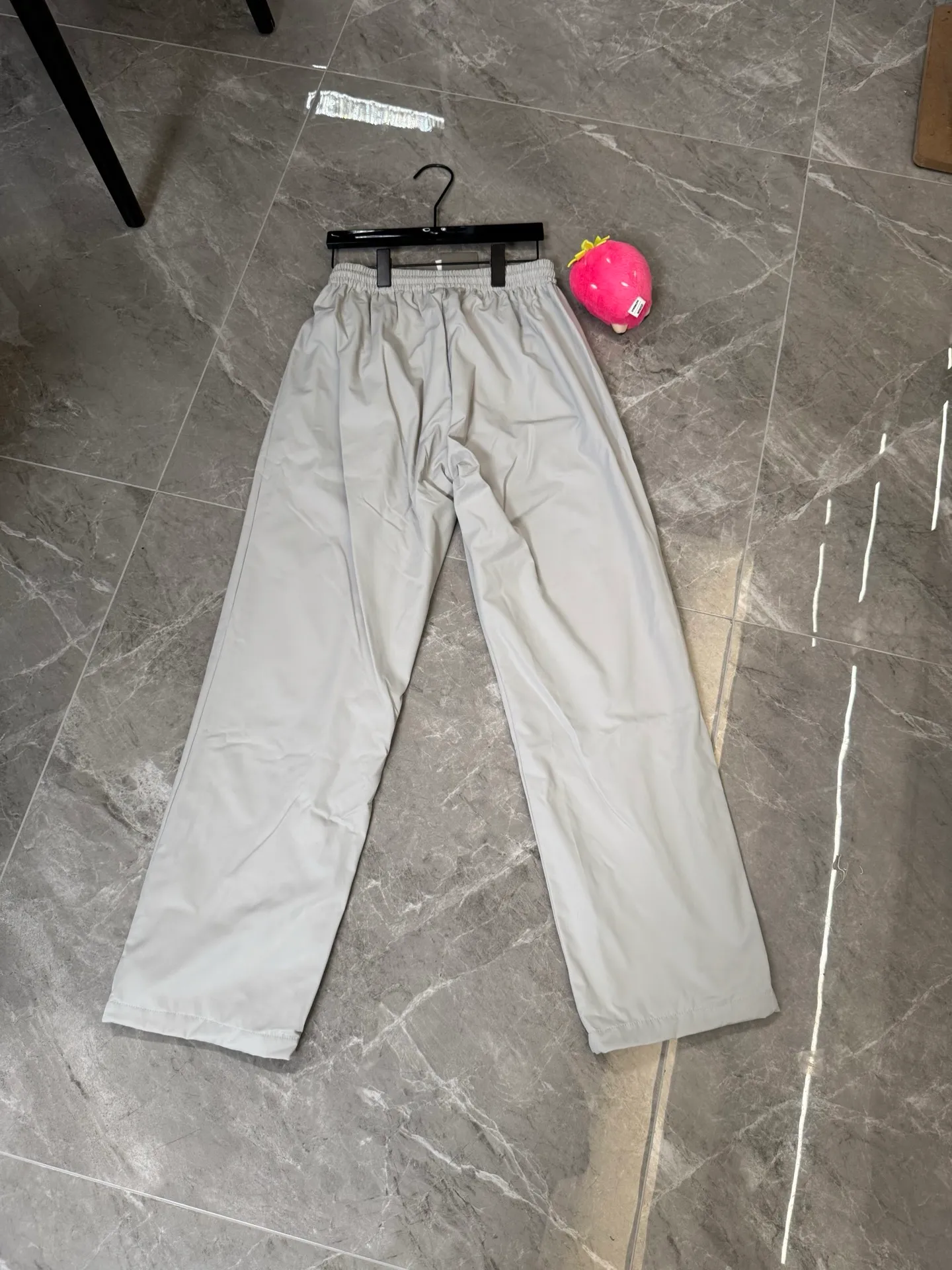 [Premium replica] Balenciaga/Balenciaga 26SSS 3B embroidered football sports mesh assault trousers Color: Gray Size: s/m/l/xl/